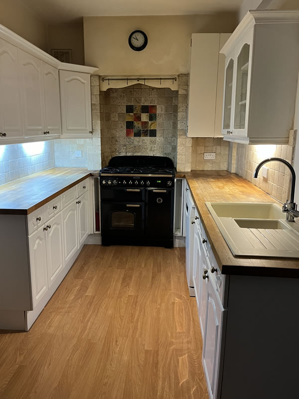 Before we renovated this kitchen with range cooker